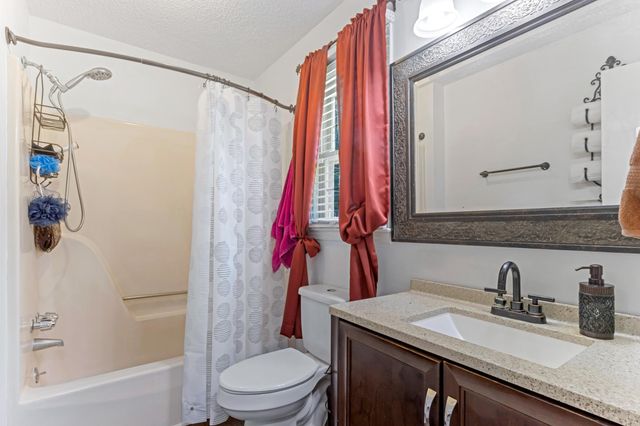 7 Chestnut Ridge Drive, Inman, SC 29349