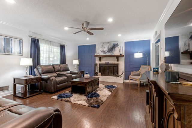 7 Chestnut Ridge Drive, Inman, SC 29349