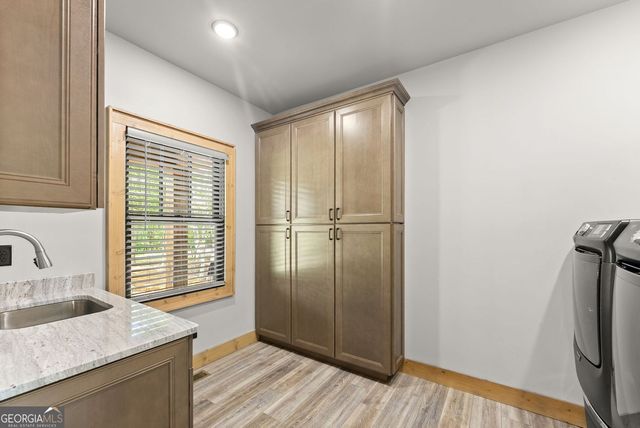 1055 S Laceola Road, Cleveland, GA 30528