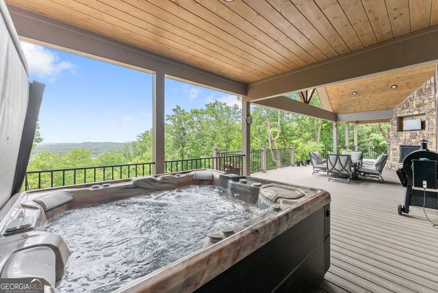 1055 S Laceola Road, Cleveland, GA 30528