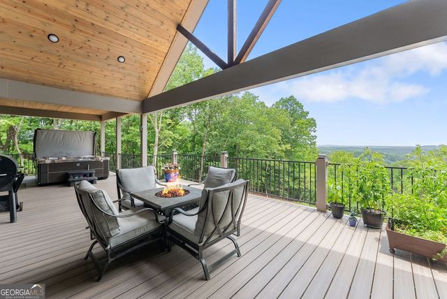 1055 S Laceola Road, Cleveland, GA 30528
