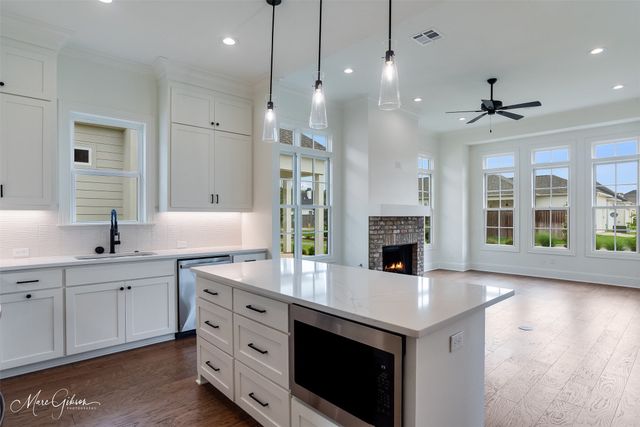 2232 Fairwoods Drive, Shreveport, LA 71106
