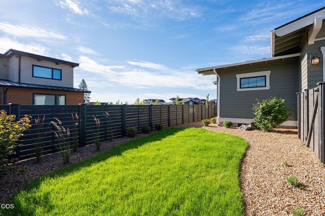 3356 NW Celilo Lane Lot 290, Bend, OR 97703