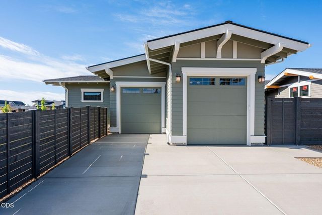 3356 NW Celilo Lane Lot 290, Bend, OR 97703