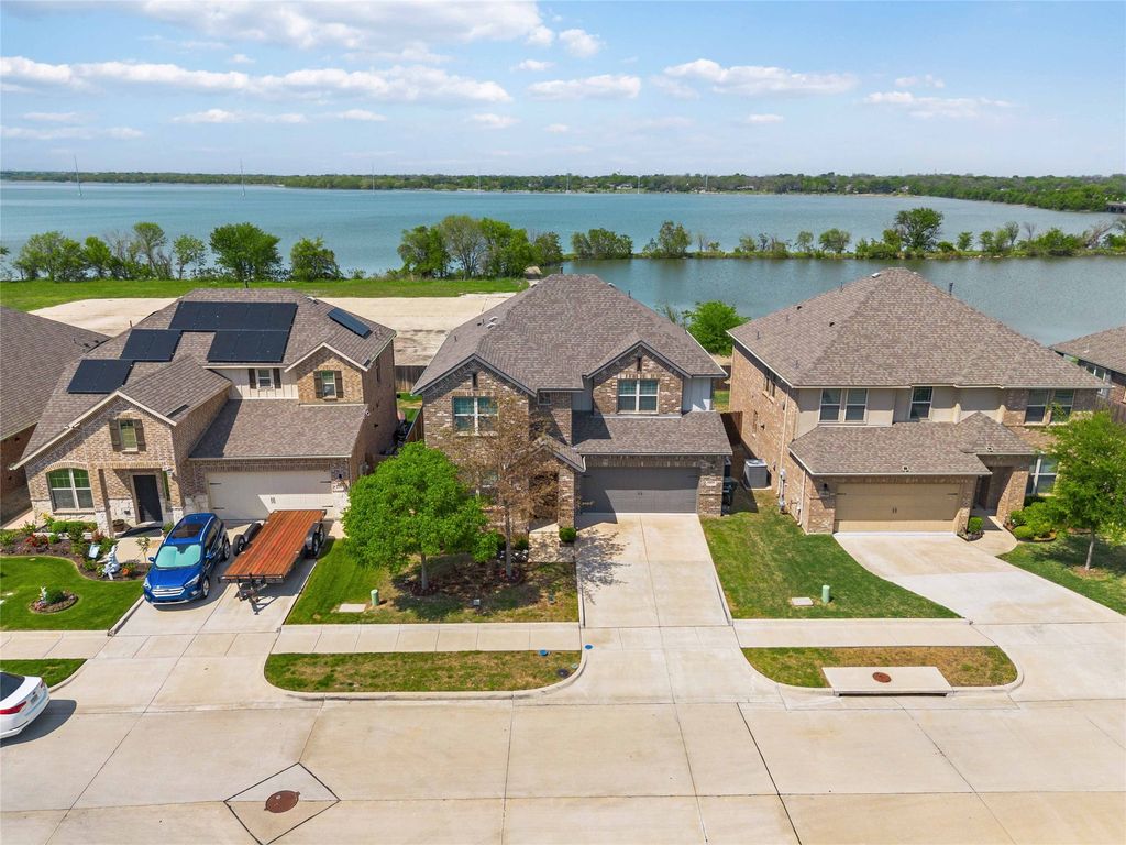 2021 Lake Front Trail, Garland, TX 75043