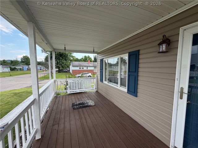 211 West Street, St Albans, WV 25177