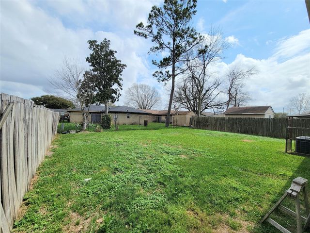 12935 Southspring Drive, Houston, TX 77047