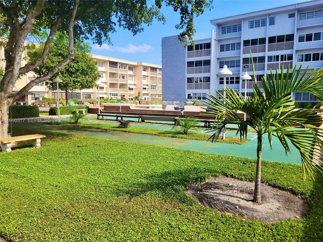 330 SE 2nd St 101G, Hallandale Beach, FL 33009