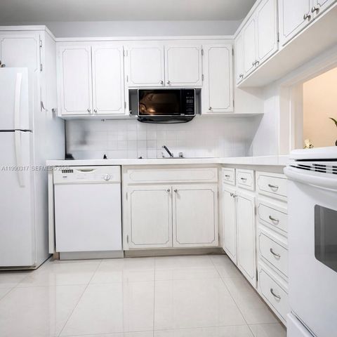 330 SE 2nd St 101G, Hallandale Beach, FL 33009
