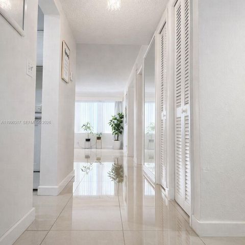 330 SE 2nd St 101G, Hallandale Beach, FL 33009