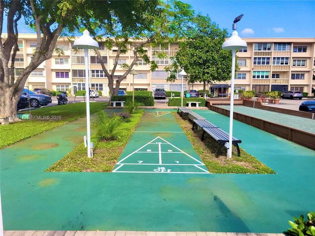 330 SE 2nd St 101G, Hallandale Beach, FL 33009