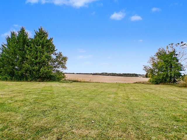 14086 IL Route 76 Route, Caledonia, IL 61011