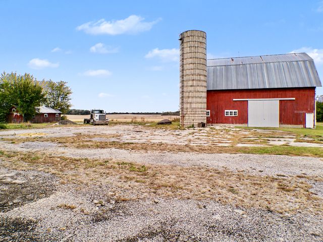 14086 IL Route 76 Route, Caledonia, IL 61011