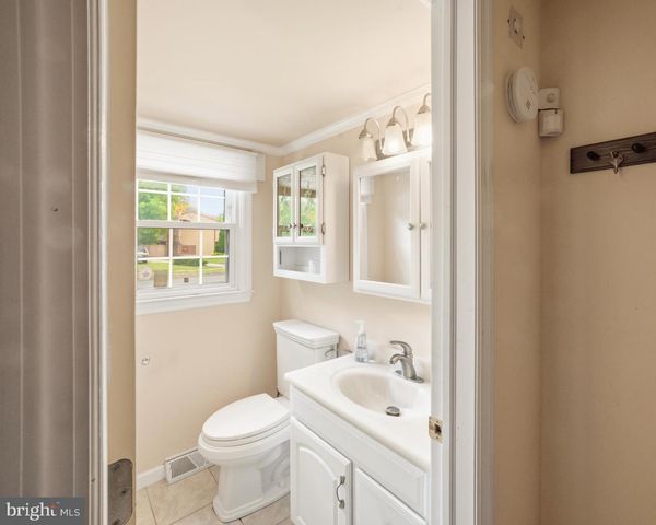 308 BROOKLINE AVE, Cherry Hill, NJ 08002