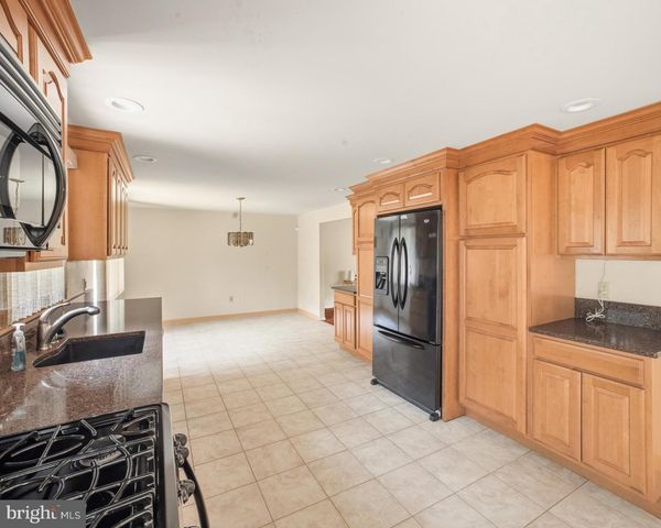 308 BROOKLINE AVE, Cherry Hill, NJ 08002