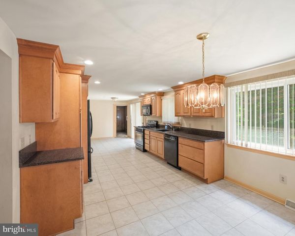 308 BROOKLINE AVE, Cherry Hill, NJ 08002