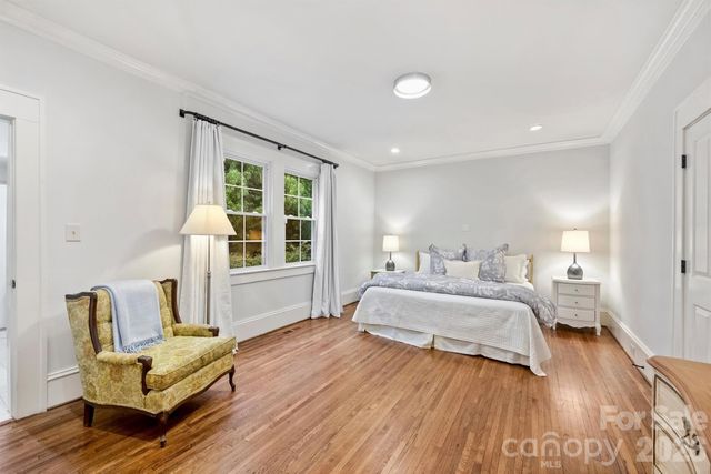 614 Olde Cotswold Court, Charlotte, NC 28211