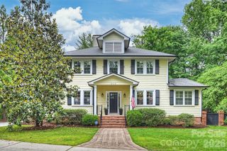 614 Olde Cotswold Court, Charlotte, NC 28211