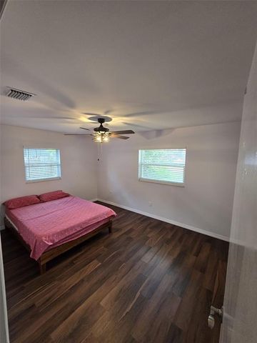 11821 VERA AVENUE, Tampa, FL 33618
