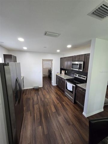 11821 VERA AVENUE, Tampa, FL 33618