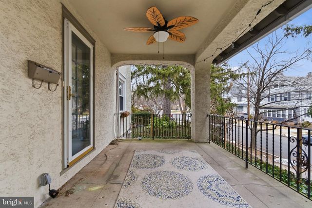 530 E MANOA RD, Havertown, PA 19083