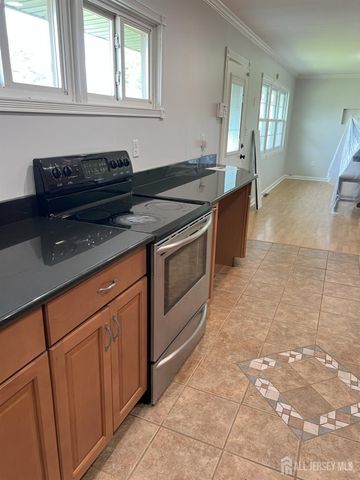 5 Kate Terrace, Piscataway, NJ 08854