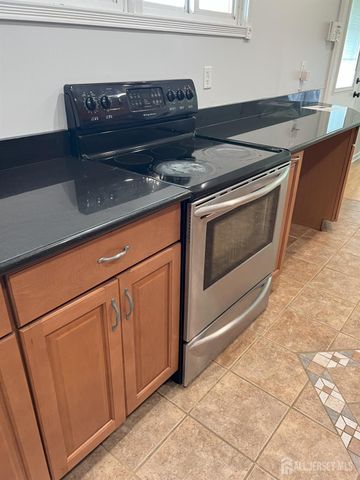 5 Kate Terrace, Piscataway, NJ 08854