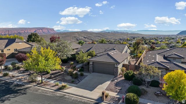 2498 E CANYON DR, Washington, UT 84780
