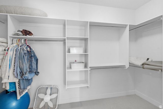 2498 E CANYON DR, Washington, UT 84780