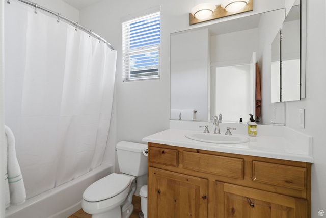 2498 E CANYON DR, Washington, UT 84780