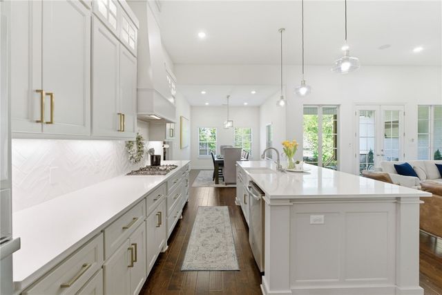 341 N Ainsley Loop, Fayetteville, AR 72704