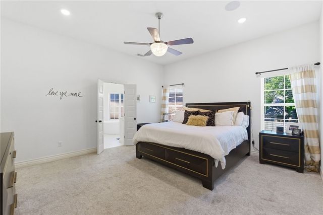 341 N Ainsley Loop, Fayetteville, AR 72704
