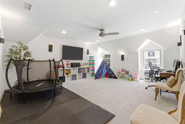 341 N Ainsley Loop, Fayetteville, AR 72704