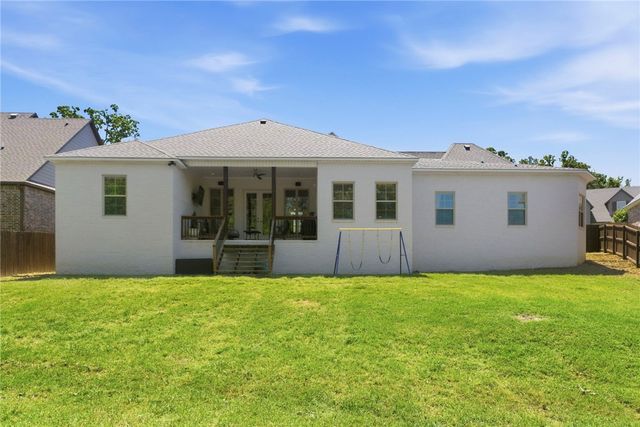 341 N Ainsley Loop, Fayetteville, AR 72704