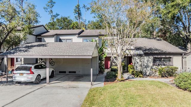 215 WOODS LANDING TRAIL, Oldsmar, FL 34677
