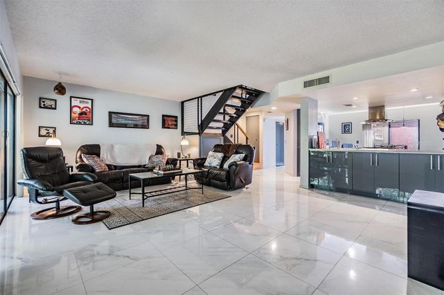 215 WOODS LANDING TRAIL, Oldsmar, FL 34677