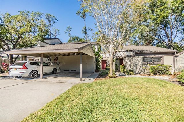 215 WOODS LANDING TRAIL, Oldsmar, FL 34677
