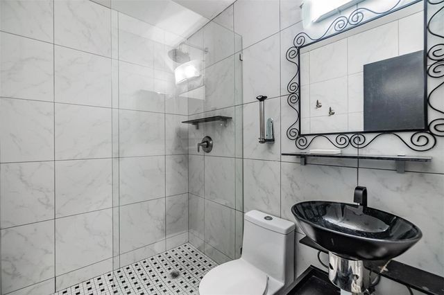 215 WOODS LANDING TRAIL, Oldsmar, FL 34677