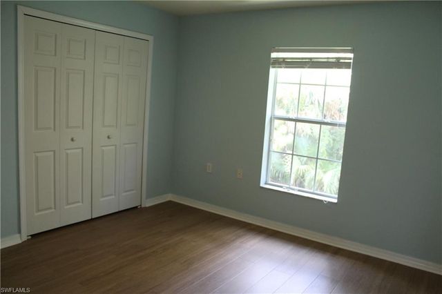 9076 Gervais CIR 403, Naples, FL 34120