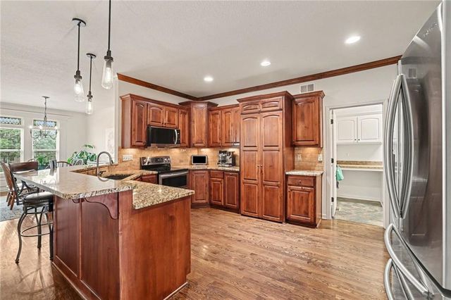 4510 SW Olympia Drive, Lee's Summit, MO 64082