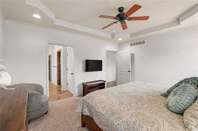 4510 SW Olympia Drive, Lee's Summit, MO 64082