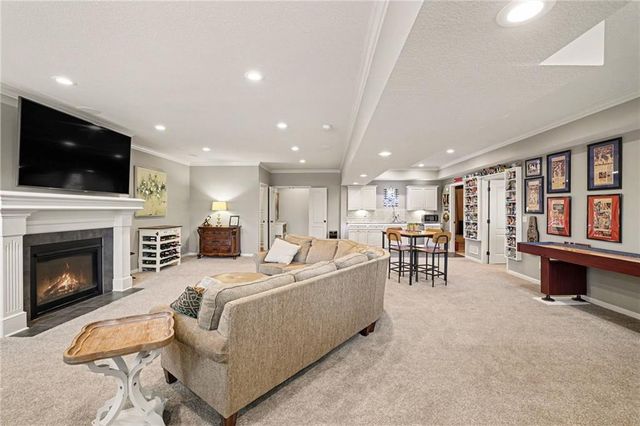 4510 SW Olympia Drive, Lee's Summit, MO 64082