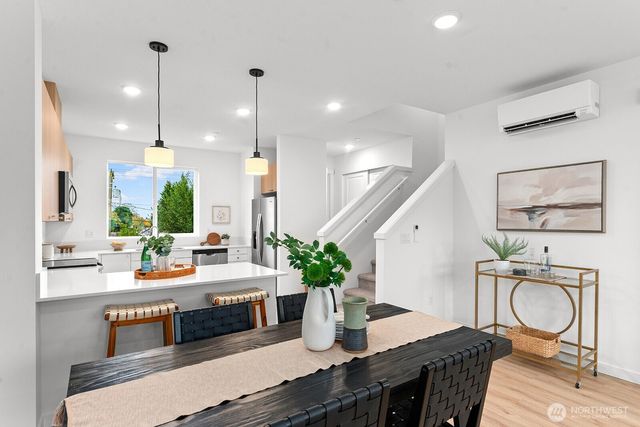 1419 SW 111th Lane, Seattle, WA 98164