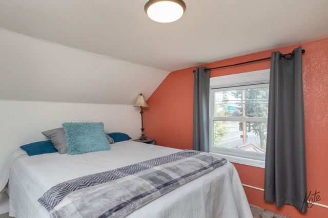 1002 LACEY STREET, Fairbanks, AK 99701