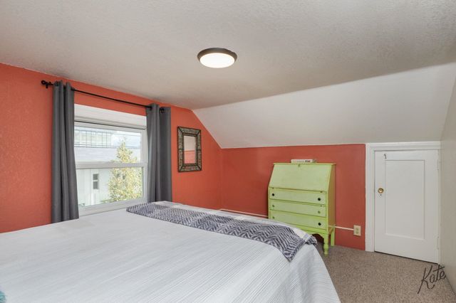 1002 LACEY STREET, Fairbanks, AK 99701