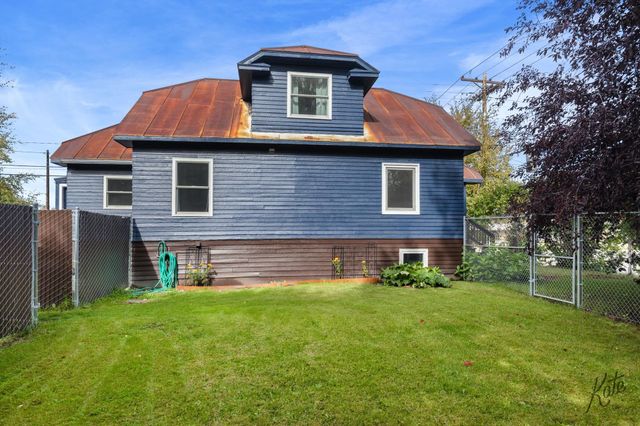 1002 LACEY STREET, Fairbanks, AK 99701