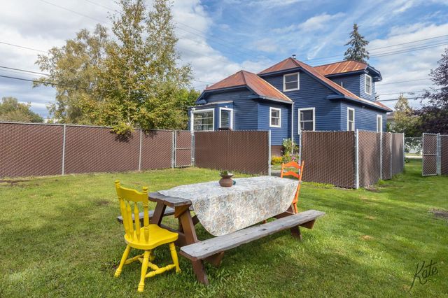 1002 LACEY STREET, Fairbanks, AK 99701