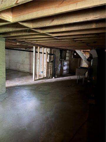 418 Ambridge Ave, Leet Twp, PA 15003