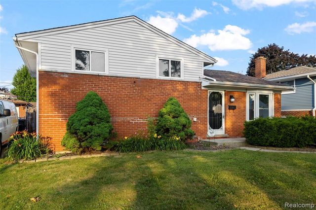 9651 Blaty Street, Taylor, MI 48180