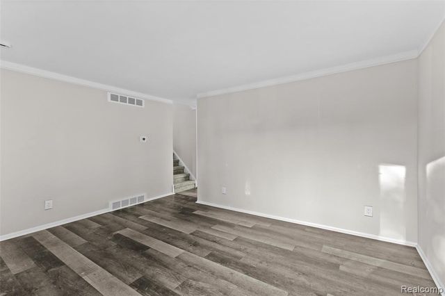 9651 Blaty Street, Taylor, MI 48180